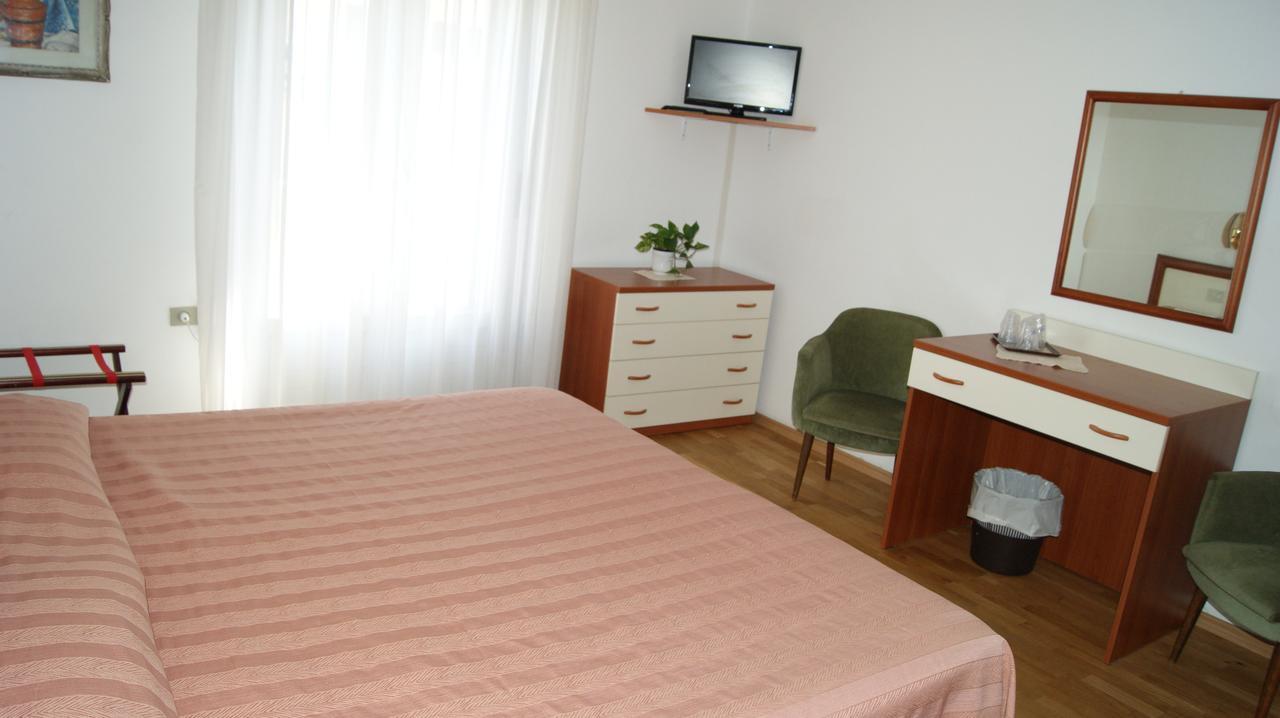 Hotel Milano Grado Exterior foto