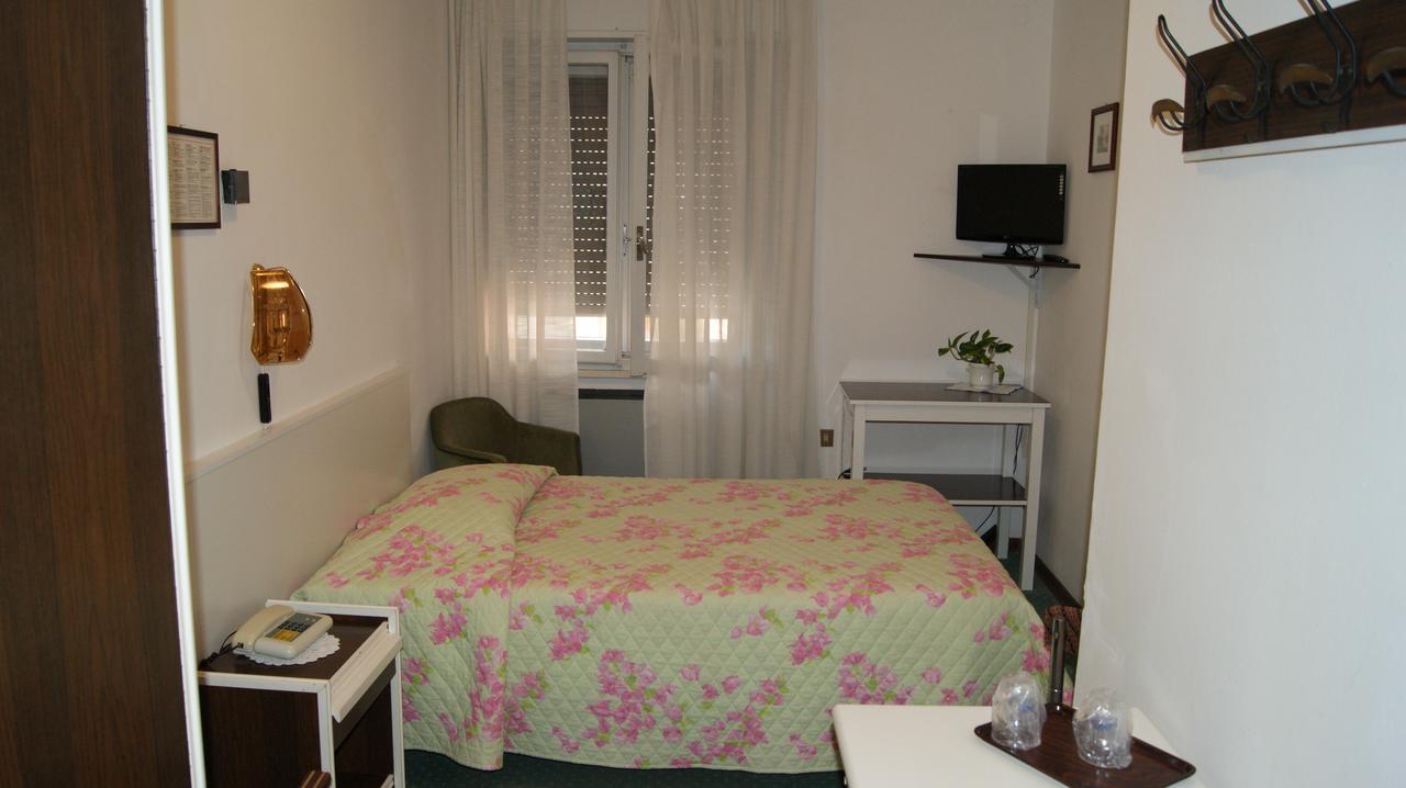 Hotel Milano Grado Exterior foto